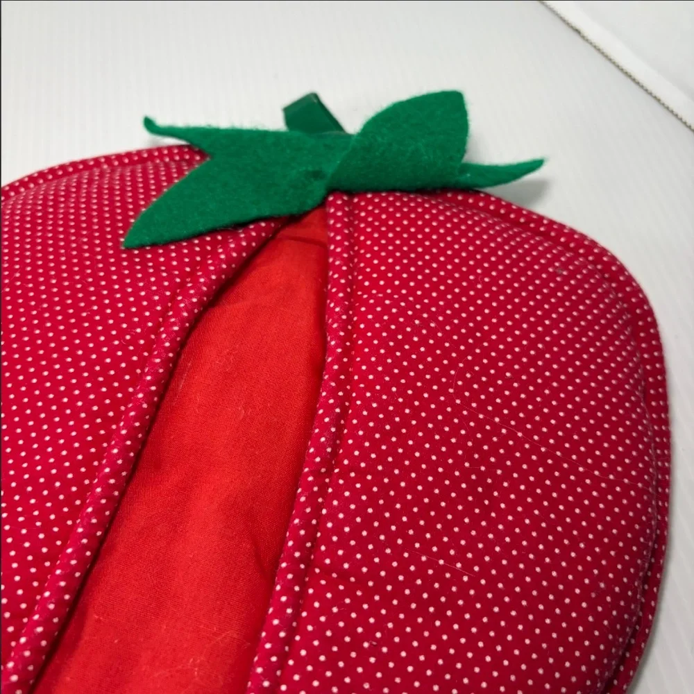 Vintage Strawberry Shaped Pot Holders, Oven Mitts, Trivets, Potholders Set of 2